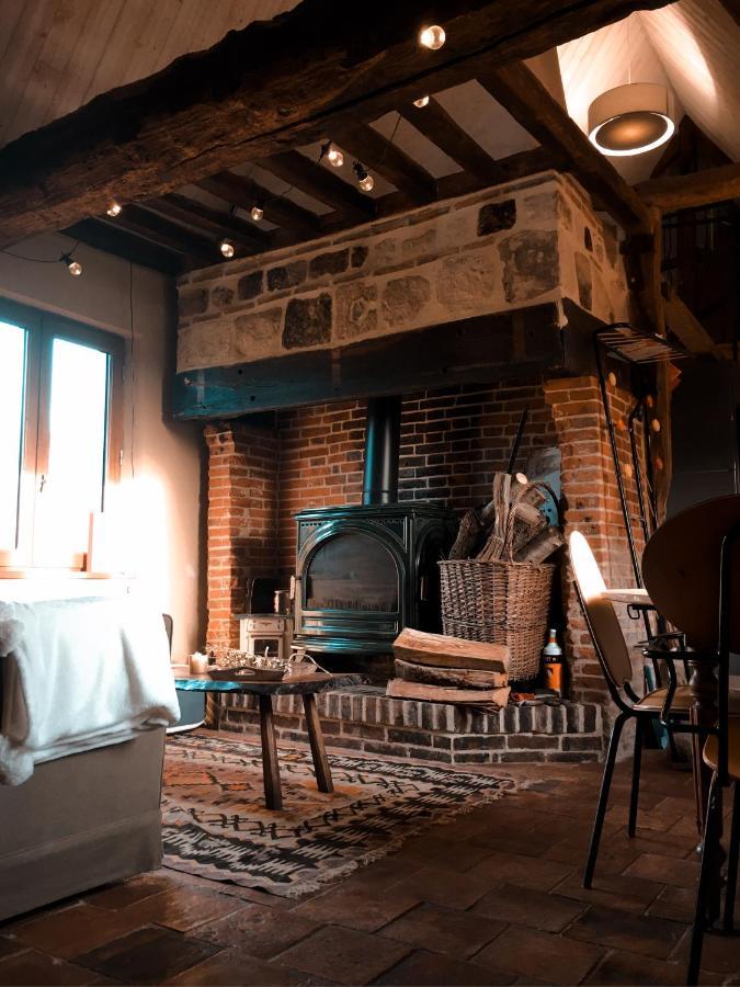 Gite Au Haras Des Arts Saint-Aubin-de-Bonneval Eksteriør billede